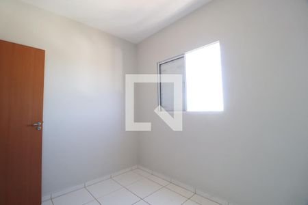 Quarto 1 de apartamento para alugar com 2 quartos, 58m² em Laranjeiras, Uberlândia