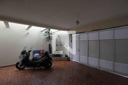 Casa à venda com 5 quartos, 250m² em Jardim Ana Rosa, São Paulo