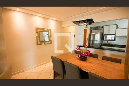 Sala de apartamento para alugar com 3 quartos, 110m² em Cidade Ocian, Praia Grande