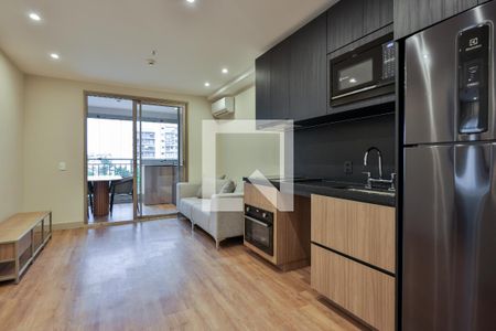 Sala/Cozinha de apartamento para alugar com 1 quarto, 44m² em Indianópolis, São Paulo