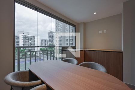 Sala/Cozinha de apartamento para alugar com 1 quarto, 44m² em Indianópolis, São Paulo