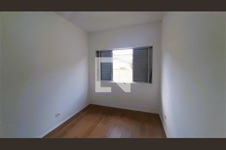 Casa à venda com 4 quartos, 243m² em Jardim Petropolis, São Paulo