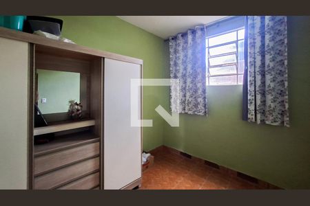 Quarto 2 de casa à venda com 4 quartos, 400m² em Santa Cruz, Belo Horizonte