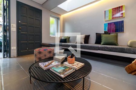 Sala de casa à venda com 3 quartos, 125m² em Santo Amaro, São Paulo