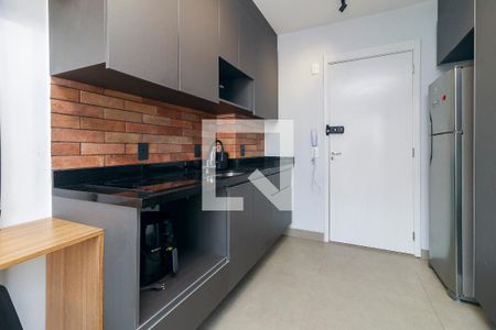 Cozinha de apartamento para alugar com 1 quarto, 27m² em Campo Belo, São Paulo