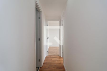 Corredor de apartamento para alugar com 2 quartos, 42m² em Jardim Maria Duarte, São Paulo