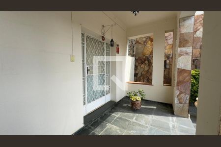 Casa à venda com 5 quartos, 450m² em São Lucas, Belo Horizonte