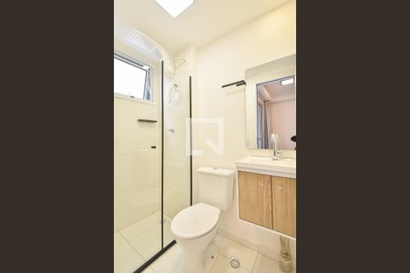 Banheiro de kitnet/studio para alugar com 1 quarto, 21m² em Chácara Inglesa, São Paulo