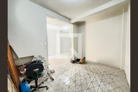 Sala de casa para alugar com 4 quartos, 180m² em Olaria, Rio de Janeiro