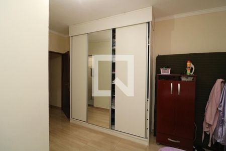 Suíte de casa para alugar com 2 quartos, 150m² em Jardim Tango, São Paulo