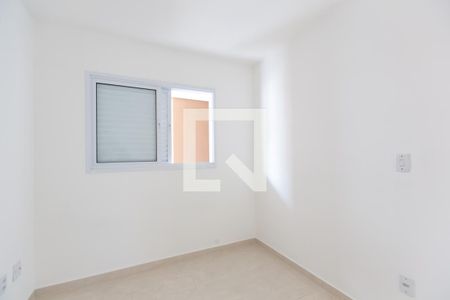 Quarto 1  de apartamento à venda com 2 quartos, 47m² em Vila Carmosina, São Paulo