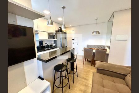 Sala de apartamento para alugar com 2 quartos, 42m² em Vila Galvão, Guarulhos
