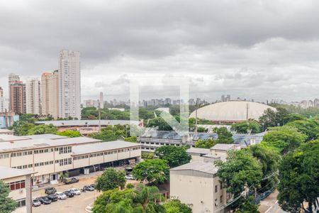 Vista de apartamento à venda com 3 quartos, 216m² em Moema, São Paulo