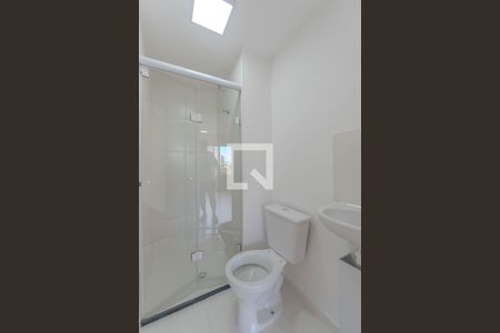 Banheiro de kitnet/studio para alugar com 1 quarto, 24m² em Bela Vista, São Paulo