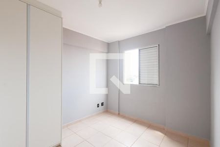 Quarto 2 de apartamento para alugar com 2 quartos, 56m² em Parque Senhor do Bonfim, Taubaté