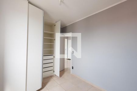 Quarto 1 de apartamento para alugar com 2 quartos, 56m² em Parque Senhor do Bonfim, Taubaté