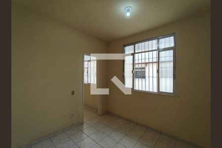 Quarto 1 de apartamento para alugar com 2 quartos, 52m² em Taquara, Rio de Janeiro