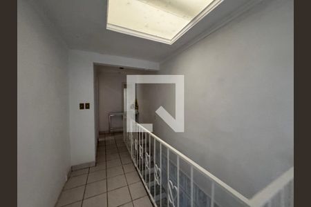 Corredor de casa para alugar com 2 quartos, 150m² em Centro, São Leopoldo