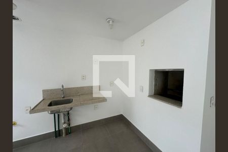 Cozinha e Área de Serviço de apartamento à venda com 2 quartos, 56m² em São Sebastião, Porto Alegre