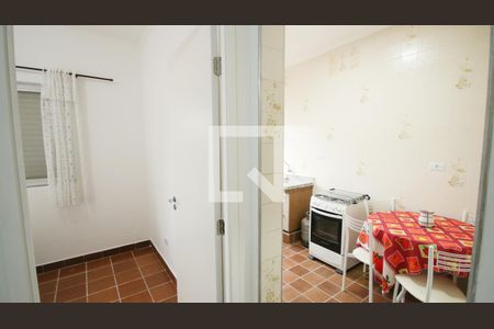 Sala de kitnet/studio para alugar com 1 quarto, 33m² em Jardim Melvi, Praia Grande