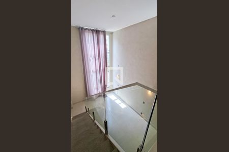 Escada de apartamento à venda com 1 quarto, 60m² em Carmo, Belo Horizonte