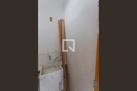 Lavabo na Sala de apartamento à venda com 1 quarto, 55m² em Carmo, Belo Horizonte