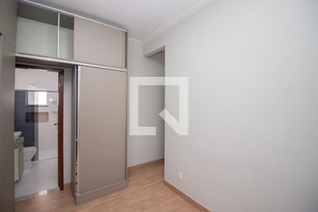 Quarto Suíte de casa à venda com 3 quartos, 180m² em Sapucaias I, Contagem