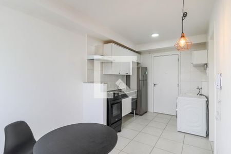 Sala de apartamento para alugar com 1 quarto, 28m² em Parque Maria Helena, São Paulo