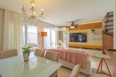 Sala de casa de condomínio à venda com 3 quartos, 160m² em Centro, Canoas