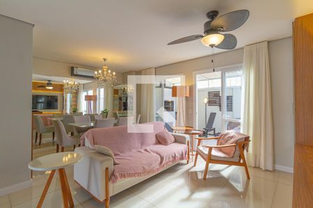 Sala de casa de condomínio à venda com 3 quartos, 160m² em Centro, Canoas