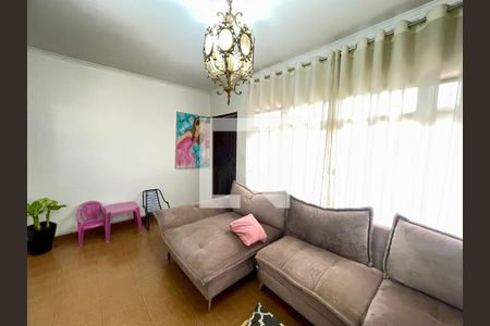 Sala 1 de casa à venda com 6 quartos, 400m² em Vila Barros, Guarulhos