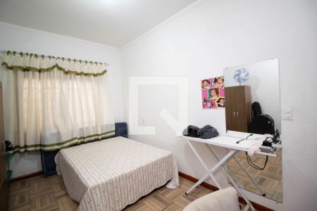Quarto 1 de casa para alugar com 3 quartos, 268m² em Parque Industrial Cumbica, Guarulhos