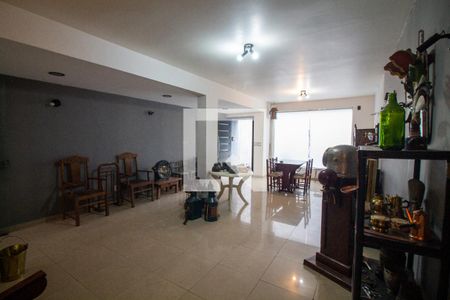 Sala 1 de casa à venda com 2 quartos, 200m² em Cidade Monções, São Paulo