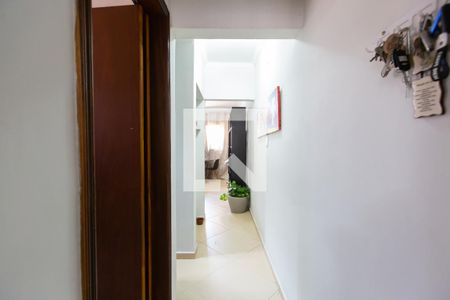Corredor  de casa à venda com 2 quartos, 100m² em Parque Sonia, São Paulo