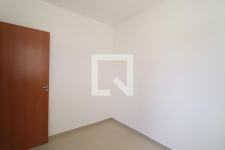Quarto 1 de apartamento para alugar com 2 quartos, 80m² em Jardim Holanda, Uberlândia