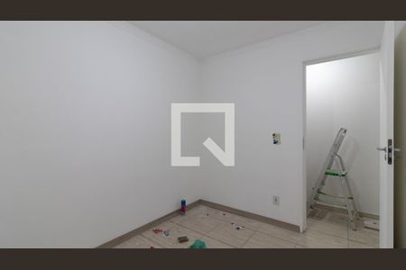 Quarto 2 de apartamento para alugar com 2 quartos, 43m² em Jardim Santa Teresinha, São Paulo
