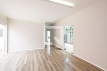 Sala 1 de casa para alugar com 4 quartos, 256m² em Brasil, Uberlândia