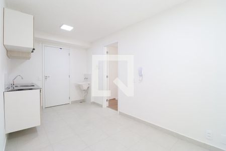 Sala/Cozinha/Área de serviço de apartamento para alugar com 1 quarto, 32m² em Parque Industrial Tomas Edson, São Paulo