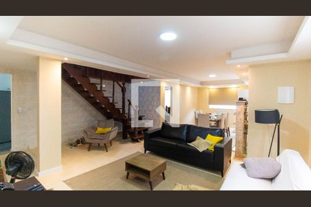 Casa para alugar com 4 quartos, 325m² em Maravista, Niterói