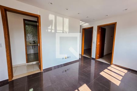 Corredor de casa para alugar com 4 quartos, 240m² em Parque das Nações, Santo André