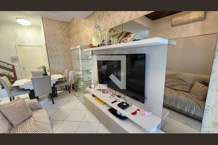 Sala de apartamento para alugar com 1 quarto, 85m² em Gonzaga, Santos