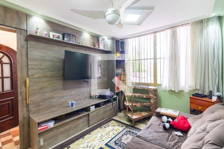 Sala  de casa à venda com 2 quartos, 121m² em Veloso, Osasco