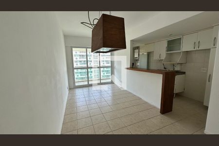 Sala de apartamento à venda com 2 quartos, 68m² em Recreio dos Bandeirantes, Rio de Janeiro