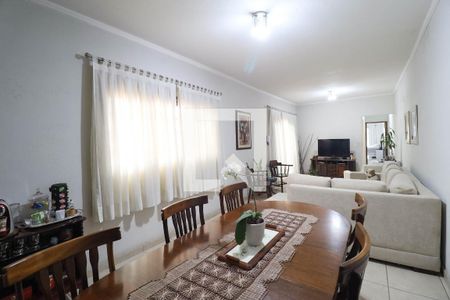 Casa à venda com 4 quartos, 291m² em Jardim Japao, São Paulo