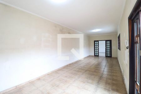 Casa à venda com 4 quartos, 291m² em Jardim Japao, São Paulo