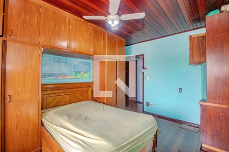 Quarto 1 de casa para alugar com 3 quartos, 300m² em Vila Ipiranga, Porto Alegre