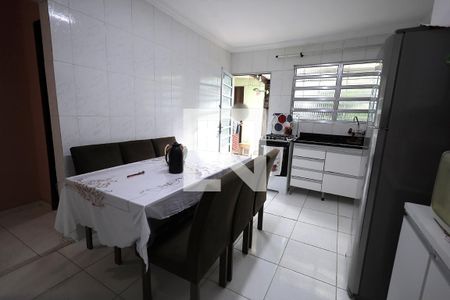 Cozinha de casa à venda com 2 quartos, 154m² em Vila Lucinda, Santo André