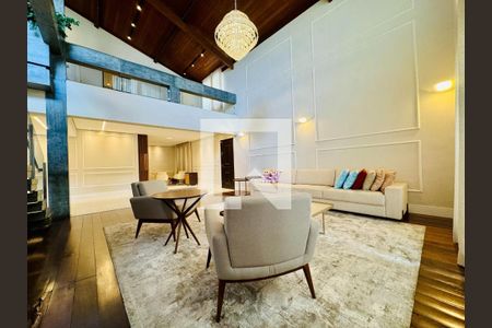 Casa à venda com 4 quartos, 1000m² em Santa Branca, Belo Horizonte