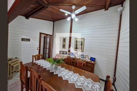 Casa à venda com 4 quartos, 337m² em Parque das Universidades, Campinas