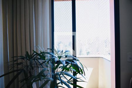 Sacada de apartamento à venda com 2 quartos, 135m² em Mirandópolis , São Paulo